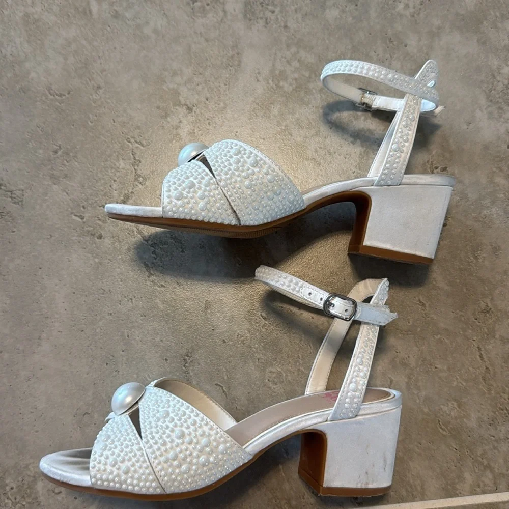 GB Girls White Sandals with Pearl Accent